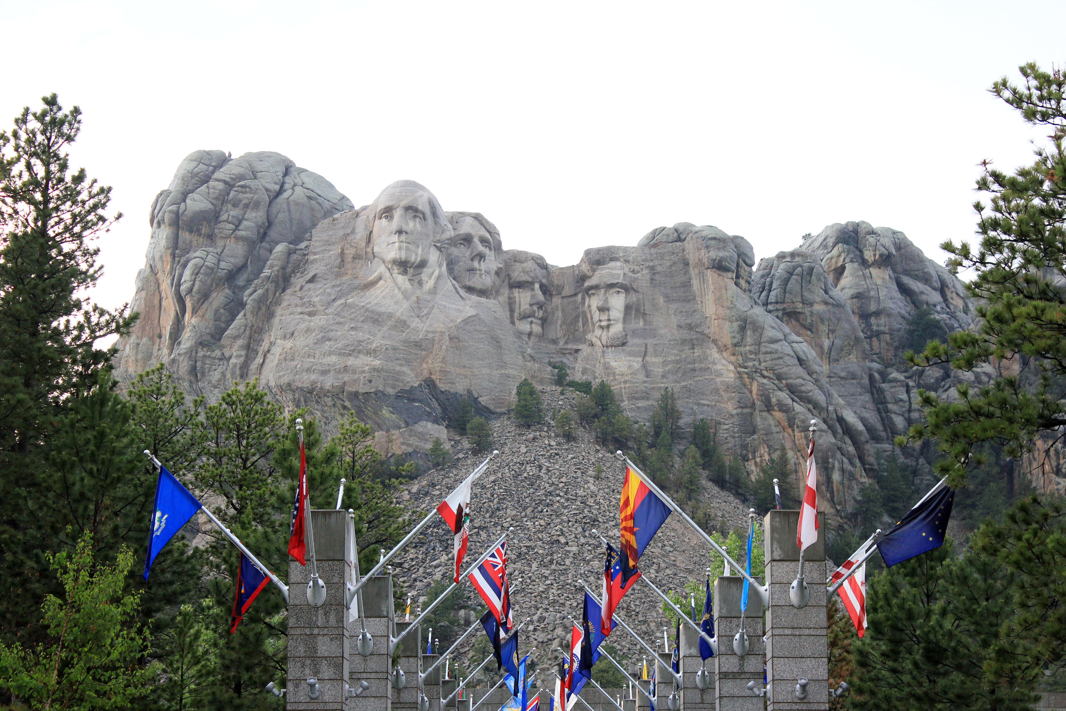 best campgrounds near Mount Rushmore
