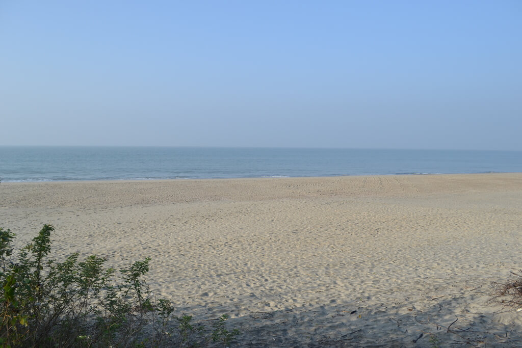 beautiful beaches in Bangladesh
