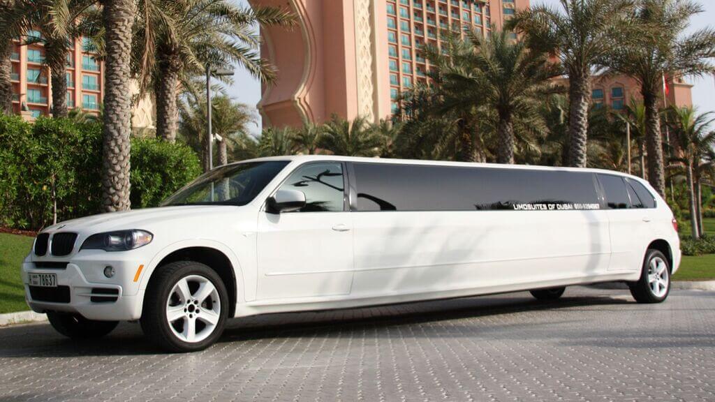 Limousine Ride In Dubai