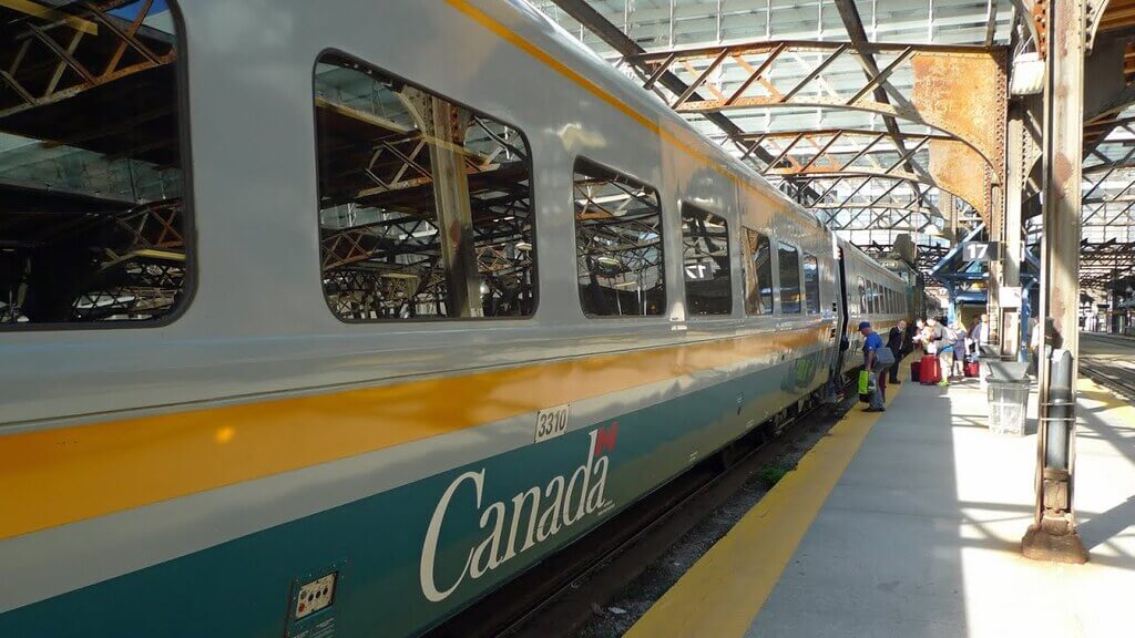 When Does the First and Last Train Leave Montreal for Ottawa, and What Are They