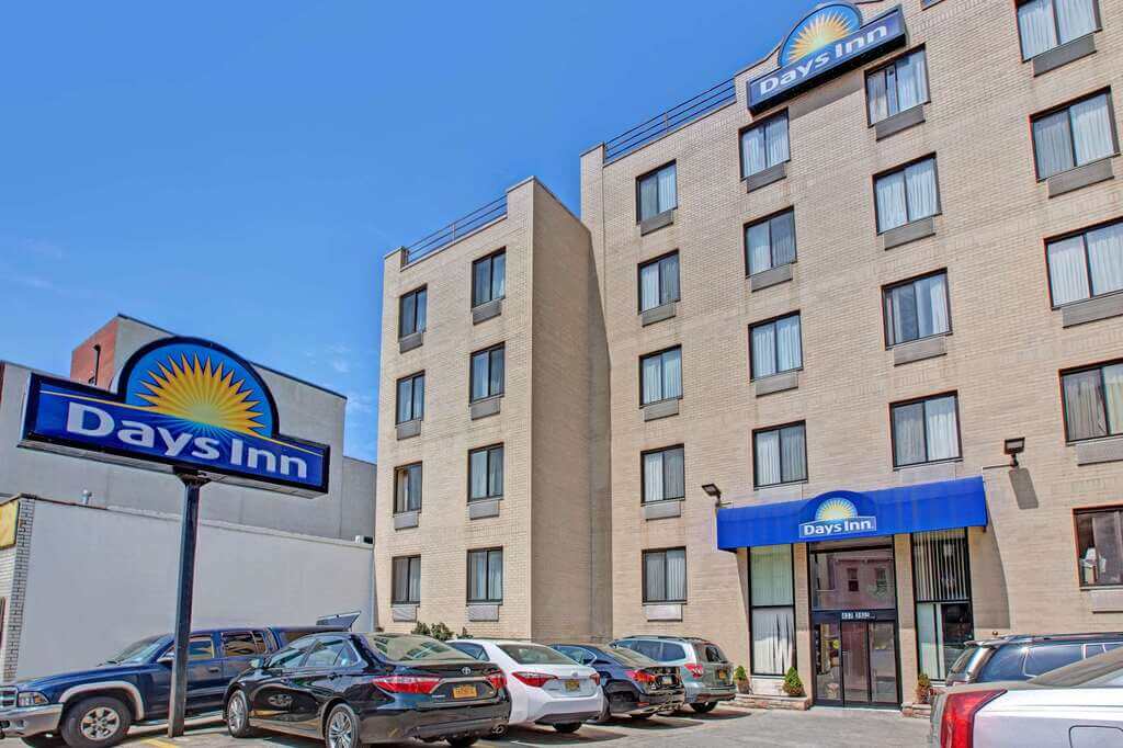 Days Inn by Wyndham Brooklyn Marine Park