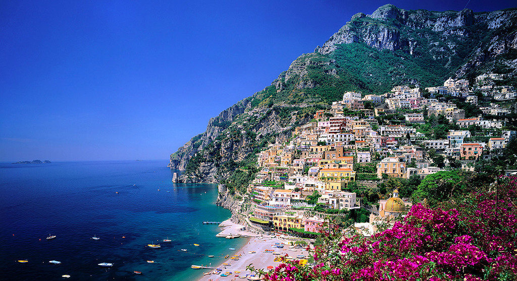 Amalfi Coast, Tuscany, Italy: good solo travel destinations