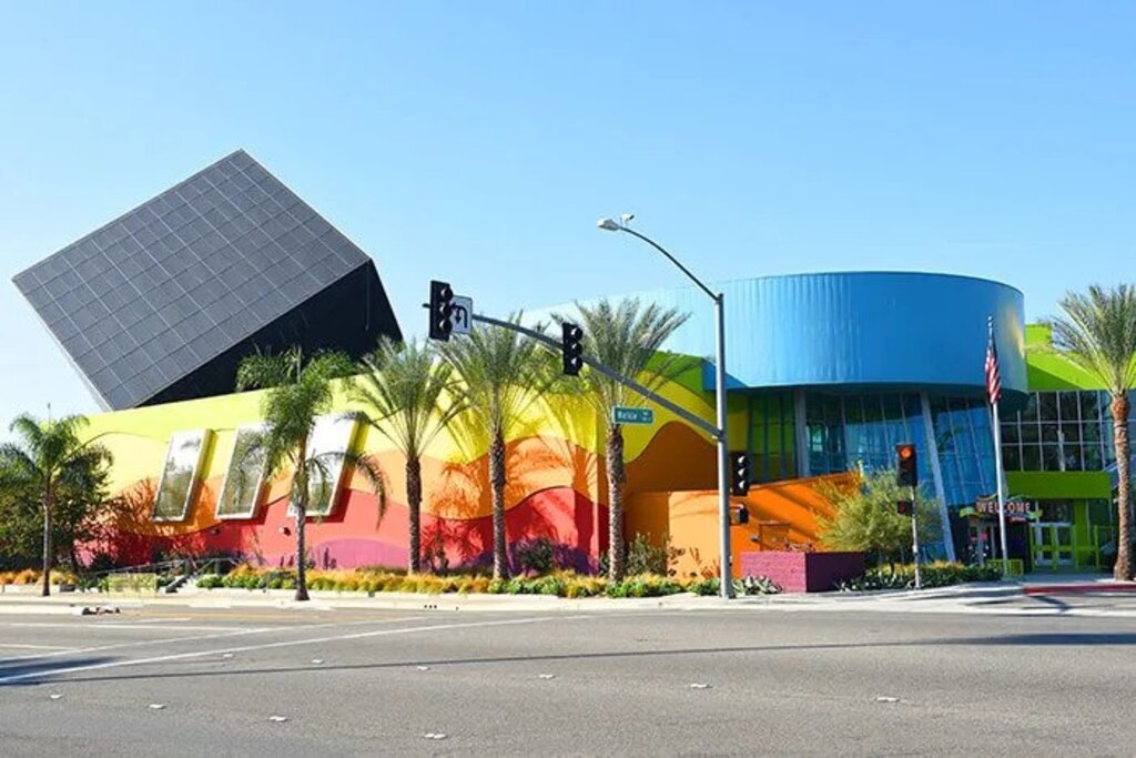 things to do in orange county CA: Discovery Cube