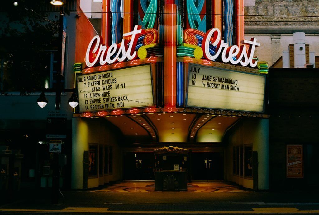 things to do in sacramento ca: Crest Theatre